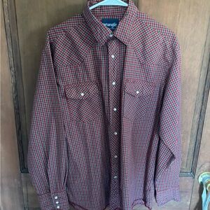 Wrangler Men's Red and Navy Checkered Western Shirt